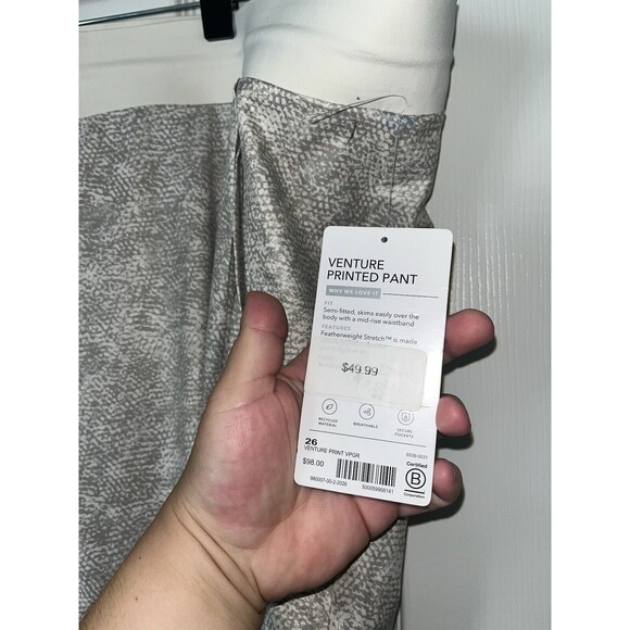 Athleta Women’s Plus Size 26 Pant Venture Print Viper Grey & Cream Jogger NEW - Picture 3 of 8